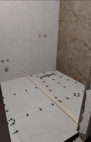 Xidmət: Kafel-metlax və duş zonası plitələmə işi Təsvir: - Hamam və
