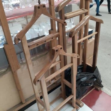 fistiq: Kostyumpalto, köynak asmaq üçün asilqan, Öfisda, idarada, evda — 2