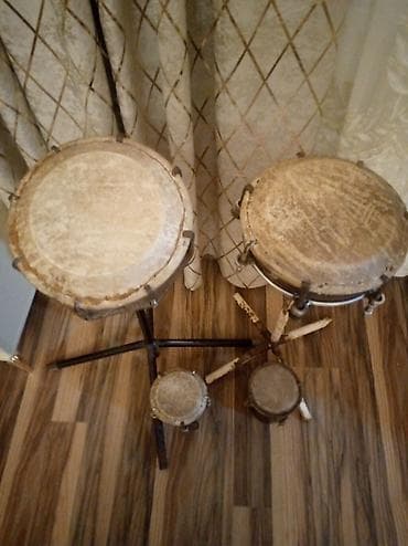 bongo: Musiqi aləti dəsti – 4 ədəd zərb aləti və dayaq ayaqları Tərkibi: - 2 — 1