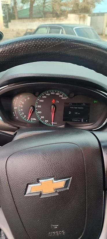 kia optima 2009: Chevrolet Trax (LT) – kompakt krossover Xüsusiyyətlər: - Kuzov: ağ — 6