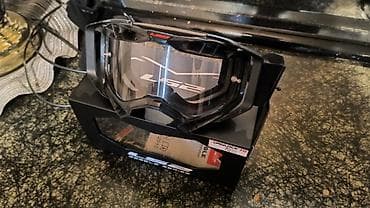 LS2 Cross kaskı cızığlardan başqa heçbir problemi yoxdur hər 2 sinində