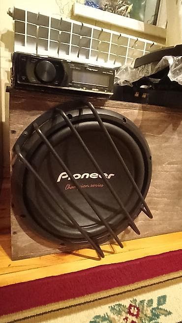 blutuz dinamik: Pioneer Champion Series subwoofe 1600W 500RMS 1 ay işlenib ideal — 1