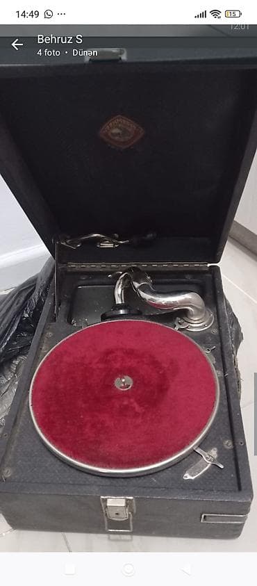 ps3 cd oyunları: Köhnə tipli mexaniki qrammofon (daşıya bilən çamadan korpuslu) — 1