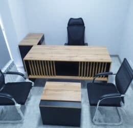 yazı masası qiyməti: ✅Stokda: 15 ədəd ✅Yenidir! qiymət real öz qiymətidir! ❌Oturacaglar — 2