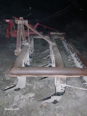 traktor lafeti: Traktor üçün asqılı kultivator/torpaq yumşaldıcı - 3 nöqtəli asqı — 4