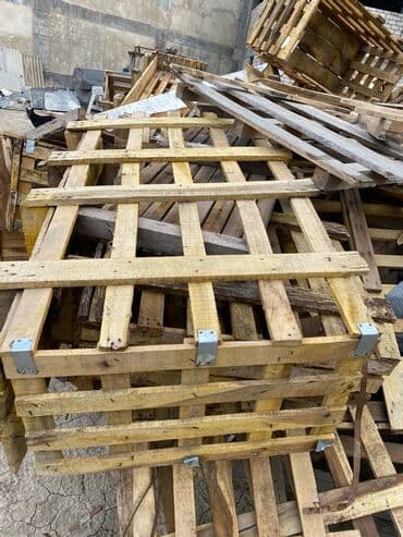 işlenmiş taxtlar: Böyük yeşik və işlənmiş taxta satılır.

Продаются б/у ящики,доски — 2