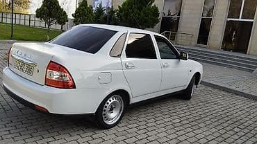 priora stop: VAZ (LADA) Priora: 1.6 l | 2017 il 143000 km Sedan — 6