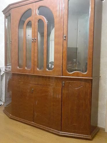 Şüşəli dolab vitrini lalafo.az -da Şüşəli dolab vitrini