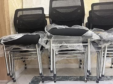 Ofis oturacaqları: Yığılabilən ofis/konfrans stulları - Rəng: qara - Oturacaq: qalın — 2