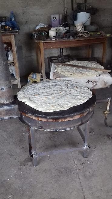masa kafe: Metall soba üzərində lavaş/sac çörəyi bişirmək üçün sənaye tipli sac — 2