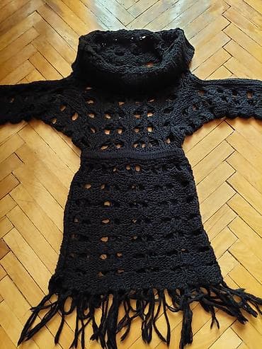 Plaşlar: Qara toxunma kofta.cox qalin ve isti saxlayir .2cur geyinmek — 2