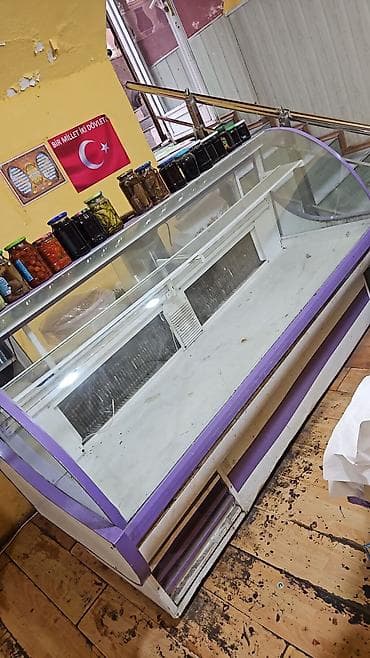 Аренда оборудования: Soyuducu vitrın (mağaza/mini market üçün) Matoru islemir. Qiymet — 1