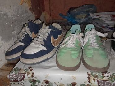 adidas qaçış üçün qadın krossovkaları: Məhsul: 2 cüt idman ayaqqabısı dəsti 1) Göy-ağ rəngli krossovkalar - — 1