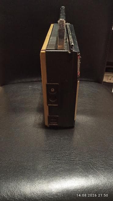 radio usb bluetooth: VEF 214 portativ radiomüəyyinə - Model: VEF 214 (ön paneldə — 4