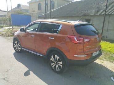 qadın üçün maşınlar: Kia Sportage: 2 l | 2011 il Ofrouder/SUV — 4