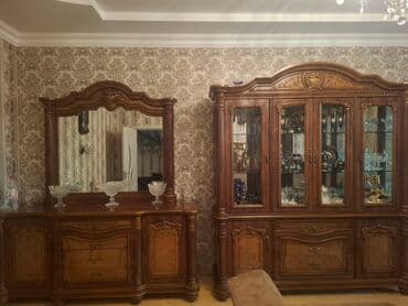 otaq gulleri: Komod — 1