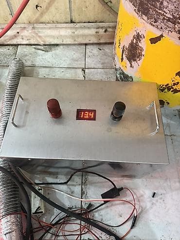 Metall korpuslu akkumulyator şarj cihazı - Rəqəmsal göstərici: ön