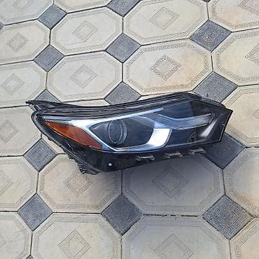 Sağ, Yaxın və uzaq vuran işıqlar Chevrolet, 2018 il, Orijinal, ABŞ, İşlənmiş