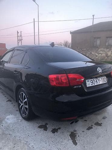 changan benni mini: Volkswagen Jetta: 2 l | 2012 il Sedan — 4