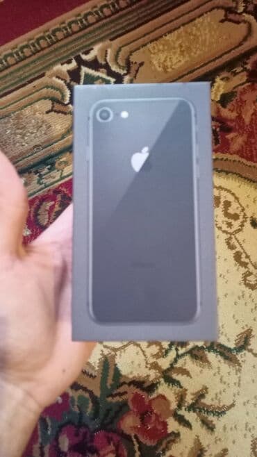IPhone 8, 256 GB, Qırıq