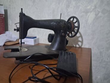 Klassik tikiş maşını və ayaqlı stend - Mexaniki/elektriklə işləməyə