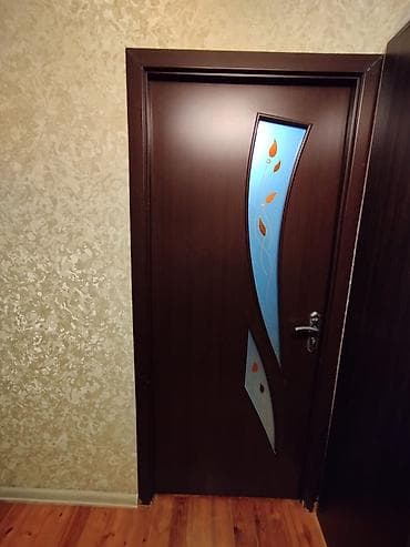 3 eded Qapı Satilir olçu 85*2.05 1 ededi 40 azn Unvan Hövsan 2221t