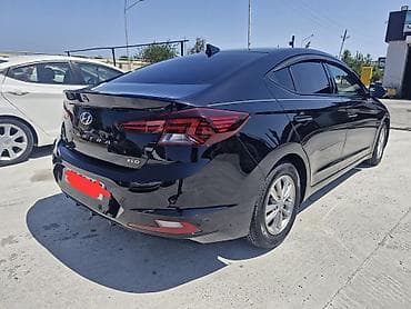 30 kuza: Ilikin odenis 5500 azen. 36 ay. 700 azen Hyundai Elantra Eco sedan — 3