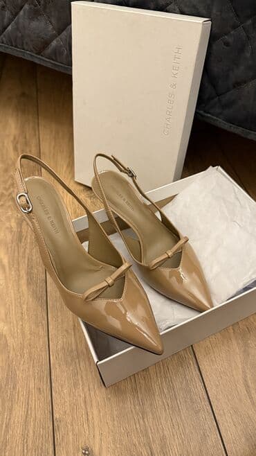 Tərliklər: Charles & Keith firması kaplok ayaqqabı, 37 razmer. Razmer səhv — 9