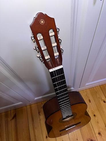 real gitara: Klassik gitara, Yamaha, İşlənmiş — 3
