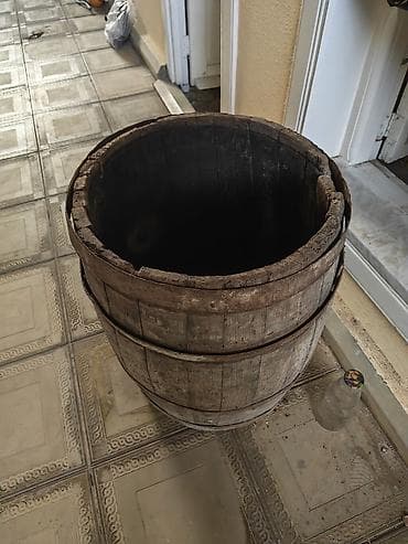 sef qapları: Taxta çəllək - Material: qalın taxta lövhələr, iki metal halqa ilə — 3