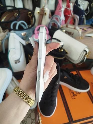 ayfon planset: IPhone 16, 128 GB, Ağ, Barmaq izi, Face ID, Simsiz şarj — 4