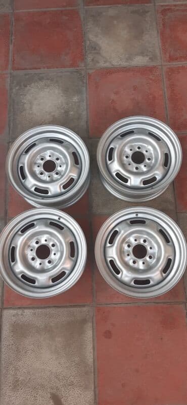 R -13 İj diskləri
Yaxşı vəziyyətdə.
Gəncədədir