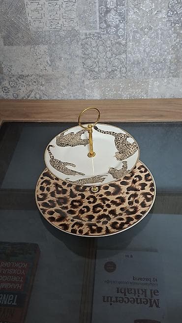 tort sekli: Tort və şiriniyyat qabı, rəng - Ağ, Keramika, Belçika — 1