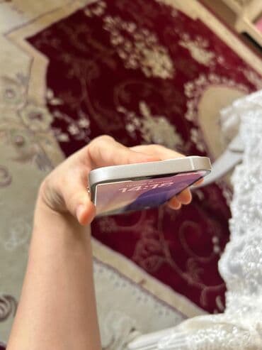 Kompüter, noutbuk və planşetlər: IPhone 13, Ağ, Face ID — 8