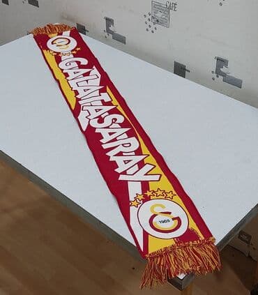 Постельное белье: Qarabağ futbol klubunun azərkeş şərfləri satılır. Xüsusi fərqi odur — 9