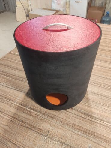 pisik yemeyi: Yuvarlaq dizaynlı, üzərində dəstəyi olan portativ pişik/kiçik heyvan — 6