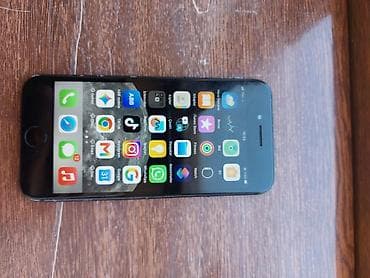 macbook pro m4 pro: IPhone 8, Qara, Simsiz şarj — 2