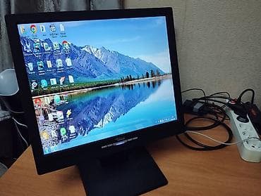 Fujitsu Siemens LCD monitor Model: L7ZA 17-düym ekrandır. Normal — 9