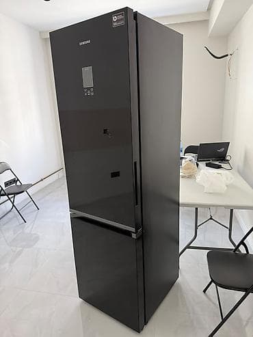 Soyuducular: 2 qapılı Samsung Soyuducu Satılır, rəng - Qara — 1