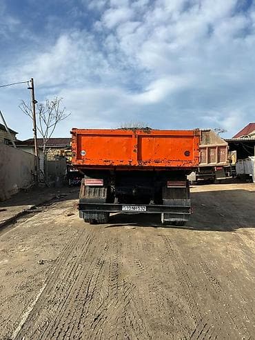 qosqu ev: KAMAZ 6x4 tipli sərt şassili daşınma/dağılma tipli qoşqusuz samosval — 5