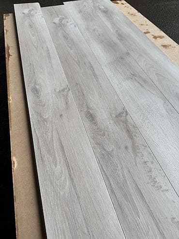 Taxta-şalban: Laminate döşəmə taxtaları – boz-ağac teksturalı - Material: yüksək — 1