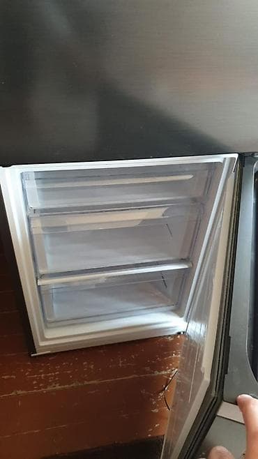 Plitələr və bişirmə panelləri: 2 qapılı Samsung Soyuducu Satılır, rəng - Qara — 3