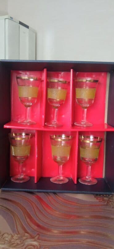 Stəkanlar, rəng - Ağ