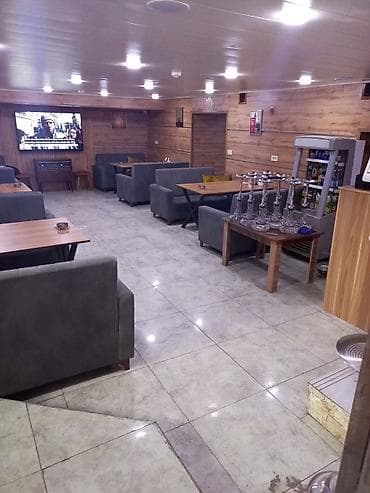 İş yeri Əhmədli metrosu yaxınlığında 7 nömrəli poliklinikanın yanında