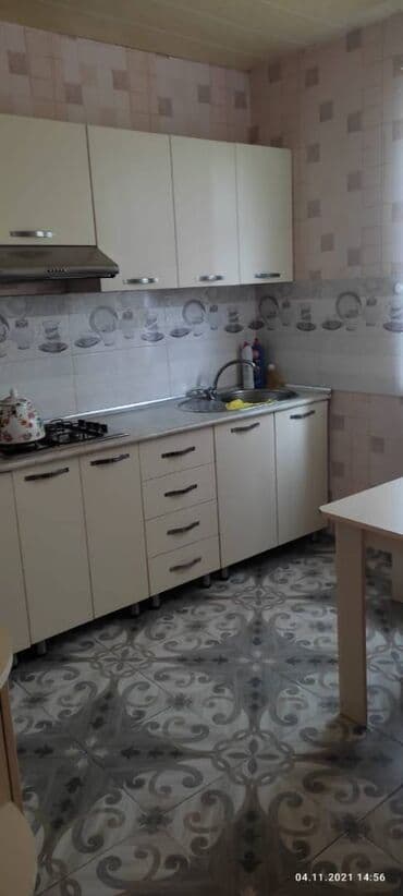 ev certiyojları: 3 otaqlı, 130 kv. m, Yeni təmirli — 14