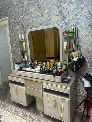 стол для маникюра: İşlənmiş, Güzgülü, Azərbaycan — 2