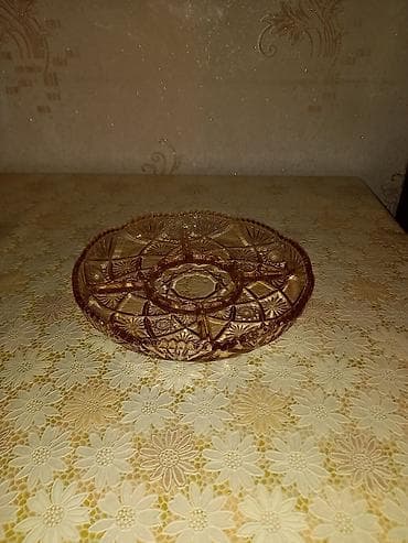 lepe: 1) Türkiyənin dördbölməli porselen çərəz qabı. Yüksək keyfiyyətli — 7