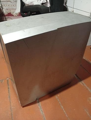 Полочные витрины: Стеклянная витрина-шкаф, Б/у — 3