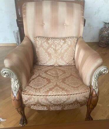 soyunma masası: İşlənmiş, Divan, Jurnal masası, Divan, 2 kreslo, Bazasız, Açılmayan — 6