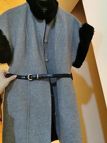 Şəxsi əşyalar: Palto qisaqol. əla vəzi̇yyətdə. Razmer m. Kemeri̇ var — 1
